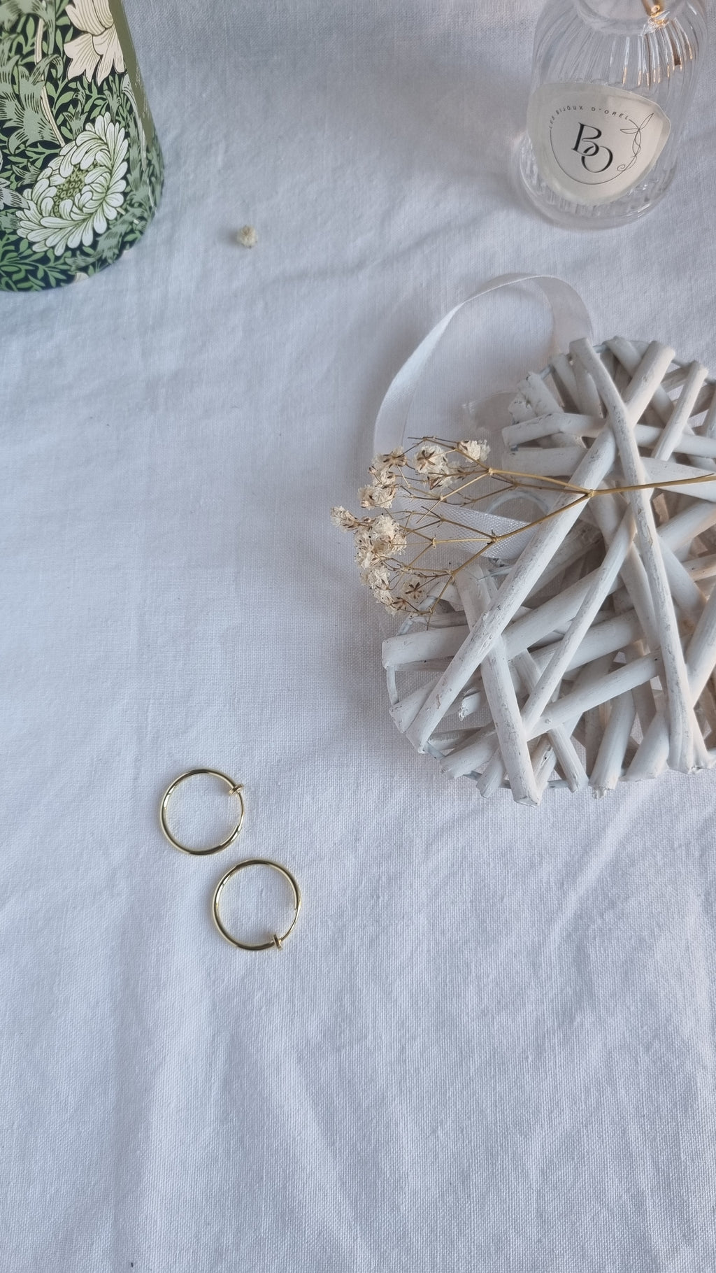 Créoles dorées clip grandes (oreilles non percées)