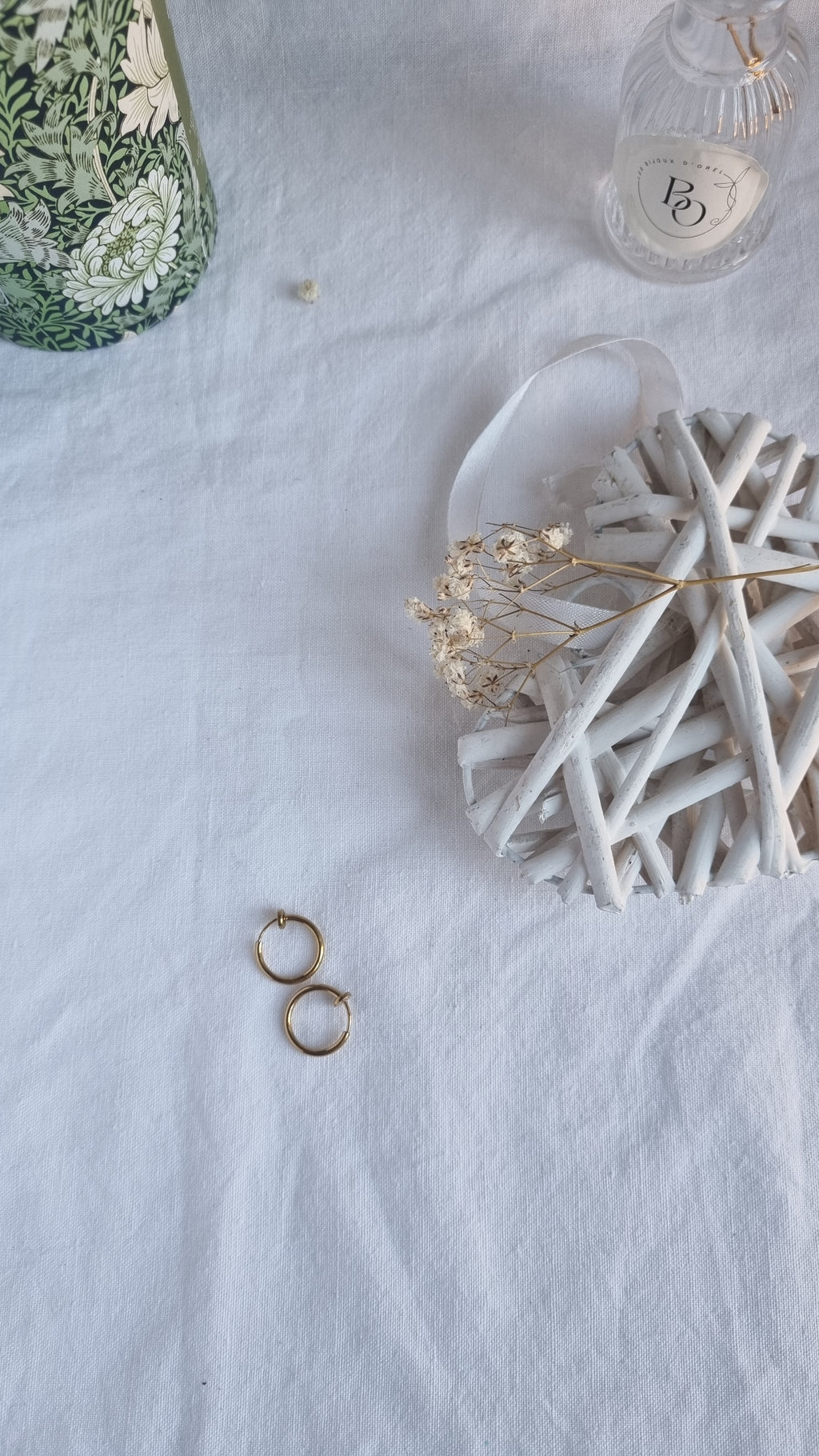 Créoles dorées clip petites (oreilles non percées)