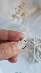 Créoles dorées clip petites (oreilles non percées)