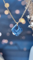 Collier Calais bleu marbré