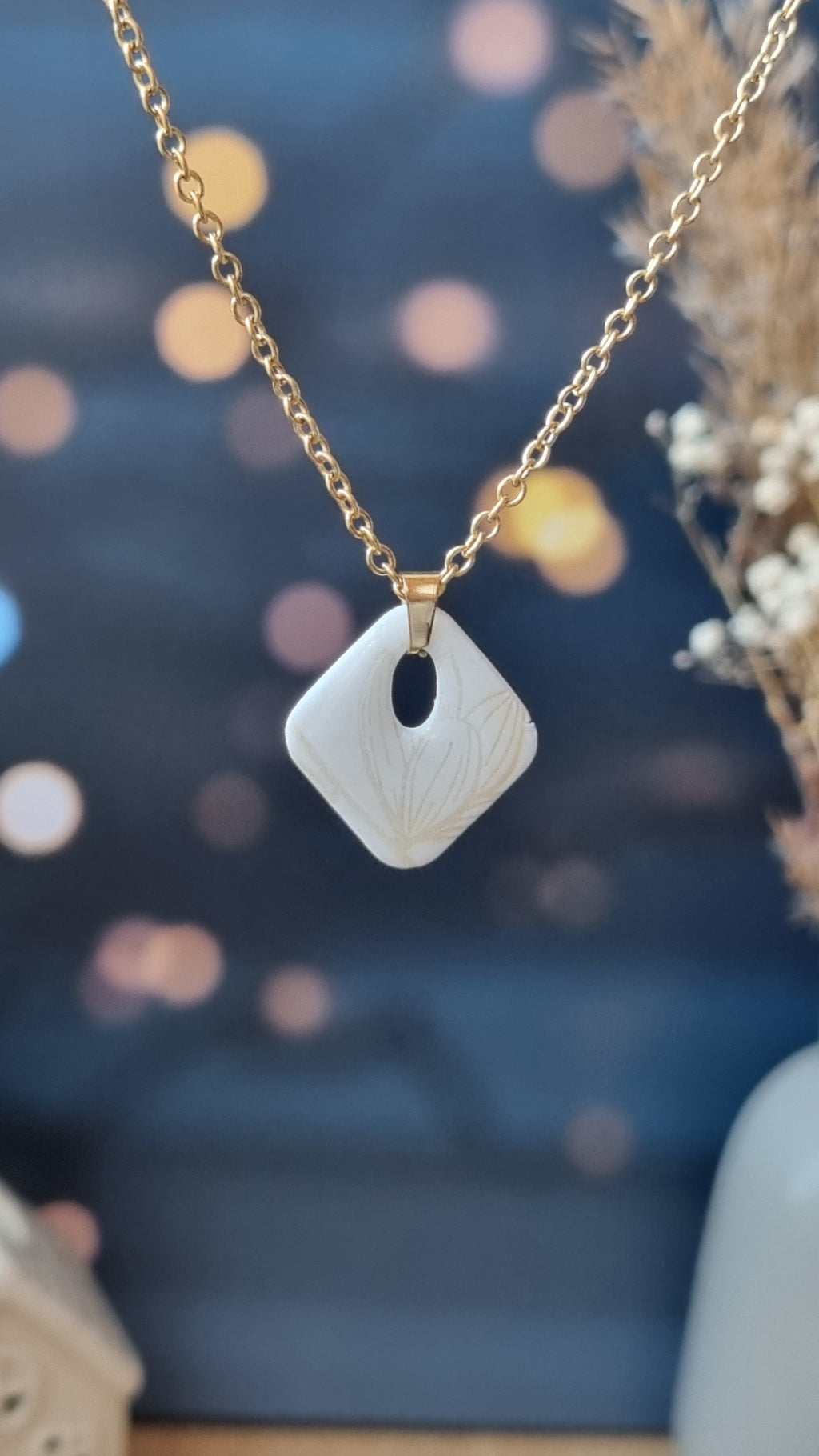 Collier Calais blanc